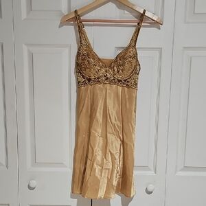 Victoria’s Secret Vintage Satin Lace Chemise – Size S – Gold Champagne